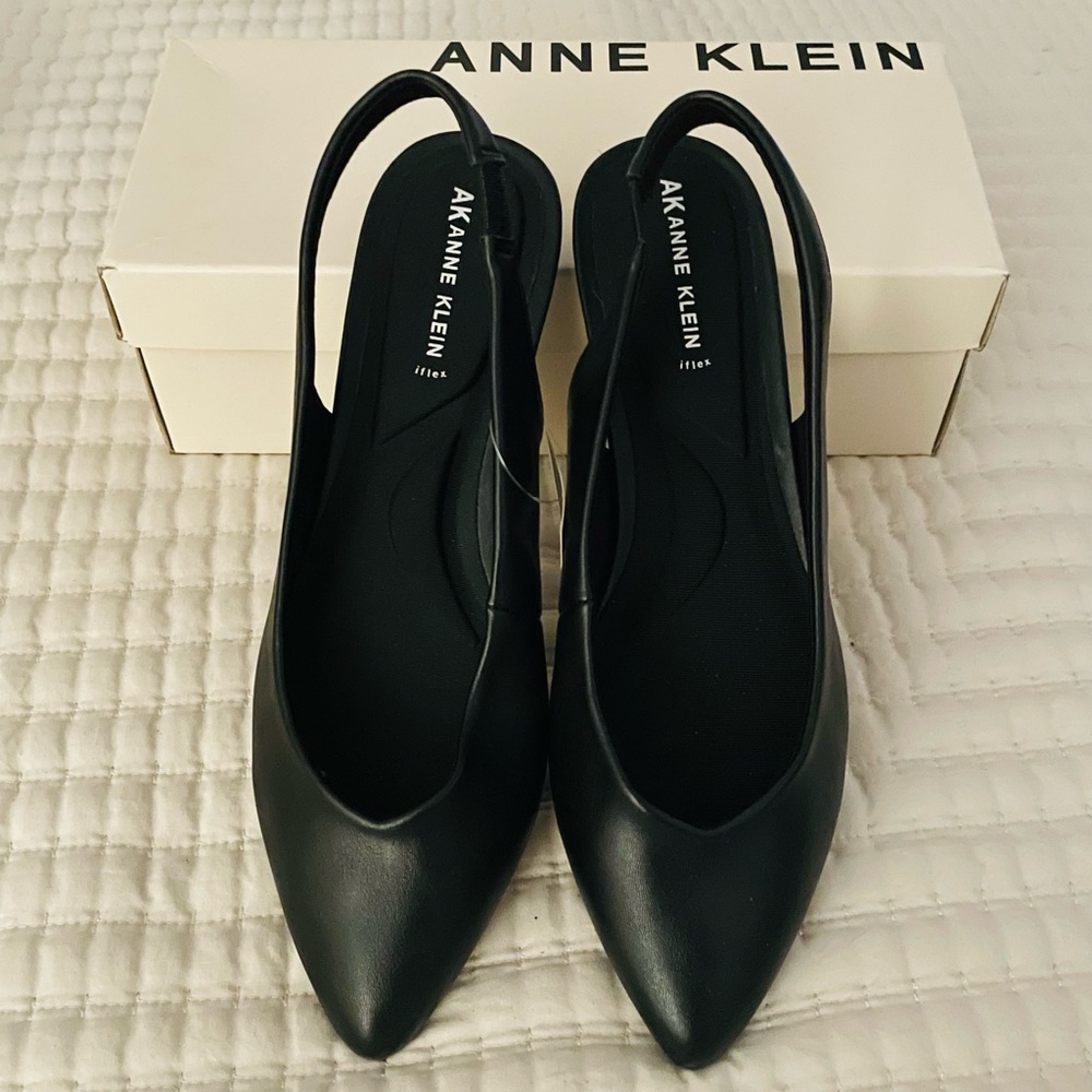 Anne Klein iflex flats